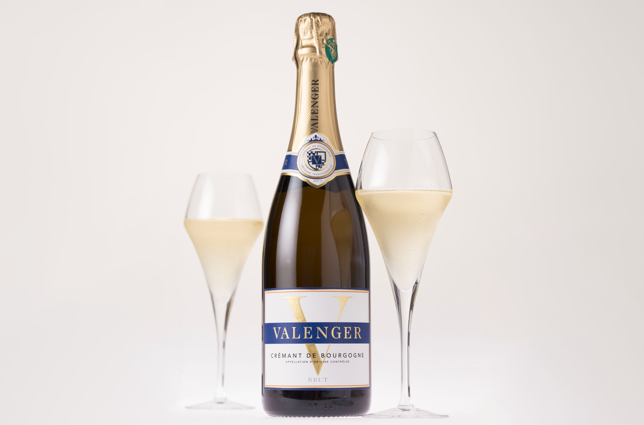 bouteille et verres de vin blanc Valenger